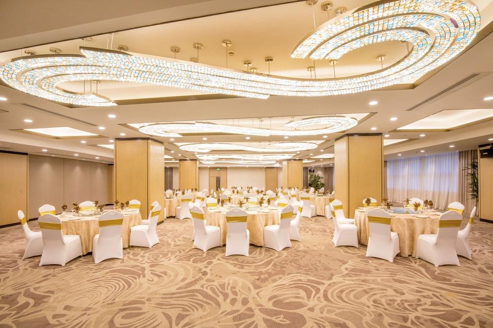 Jin Jiang Pine City Hotel Шанхай Экстерьер фото