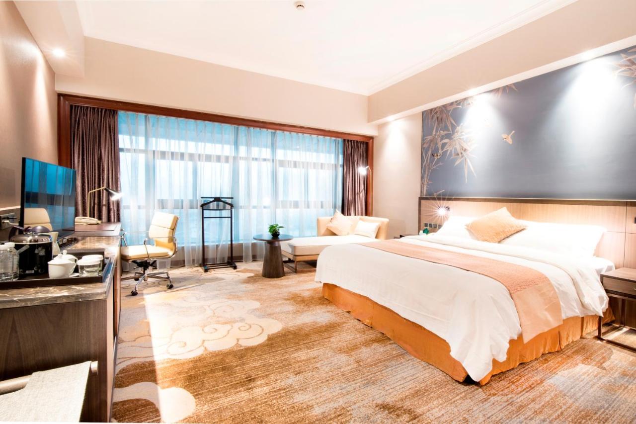 Jin Jiang Pine City Hotel Шанхай Экстерьер фото